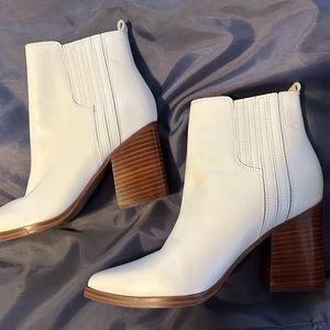 Marc Fisher White Ankle booties